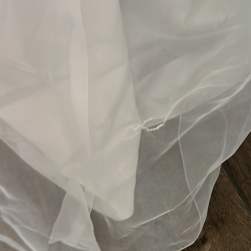 David’s Bridal Wedding Dress - Women’s 4 - Picture 10 of 14
